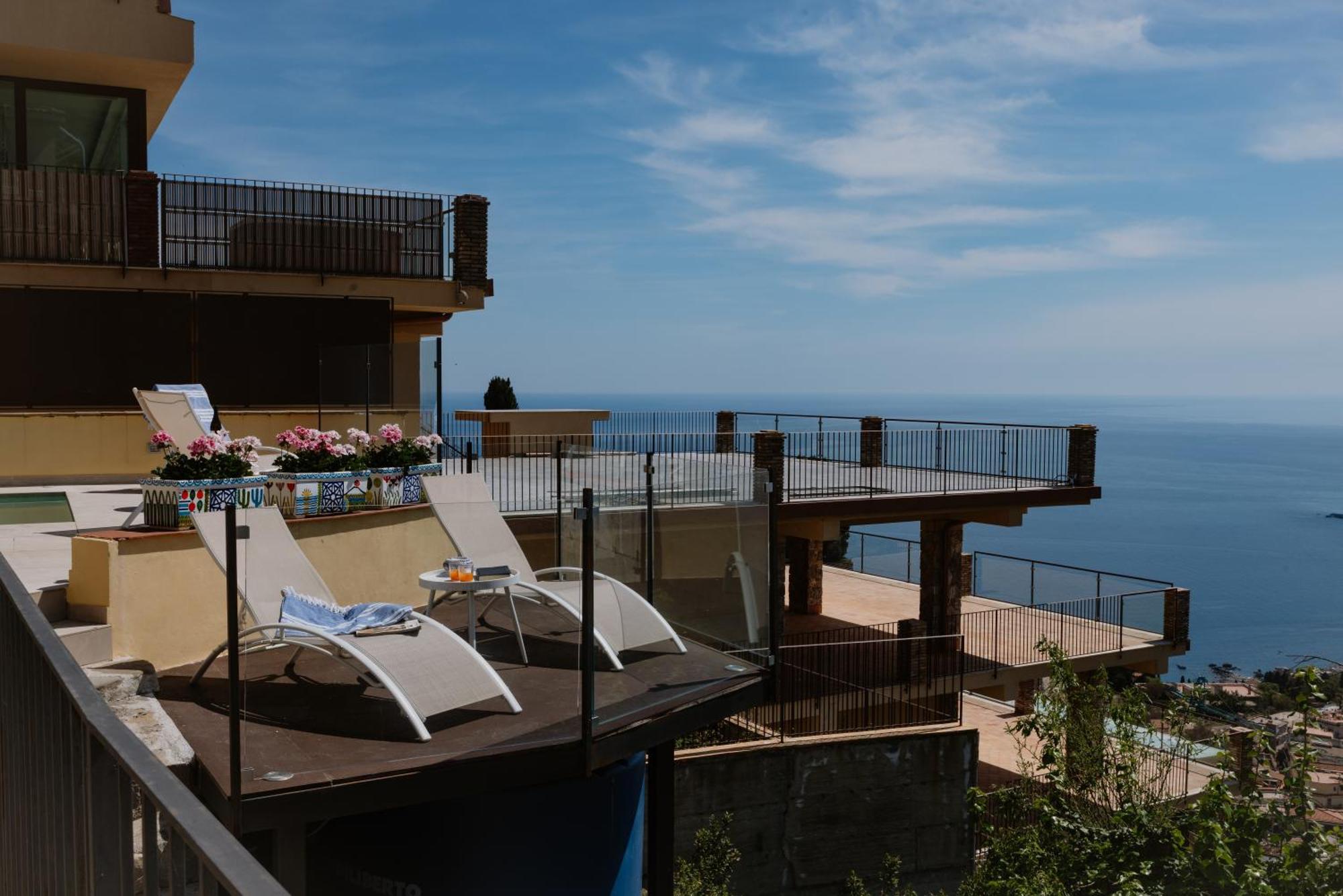 Villa Da Vinci Luxury Panoramic Apartments - Taormina Rooms Collection Εξωτερικό φωτογραφία
